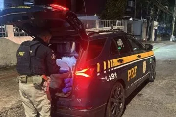 PRF apreende 100 kg de haxixe após perseguição de mais de 20 km na Grande BH