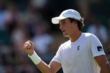 João Fonseca é superado por chileno, mas deixa Wimbledon com melhor ranking
