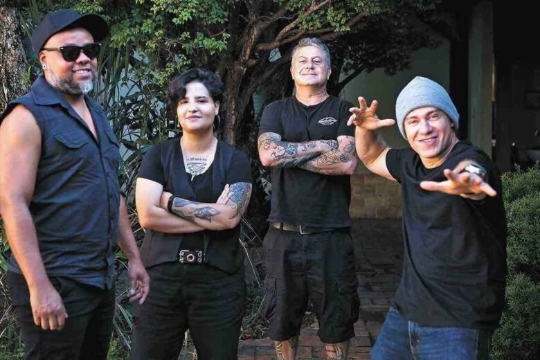 Acústico de Tianastácia e Zé Pelin se apresentam no Marreta Fest