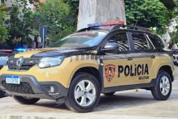 Colisão entre carro e motocicleta deixa jovem ferida no bairro João XXIII, em Itabira