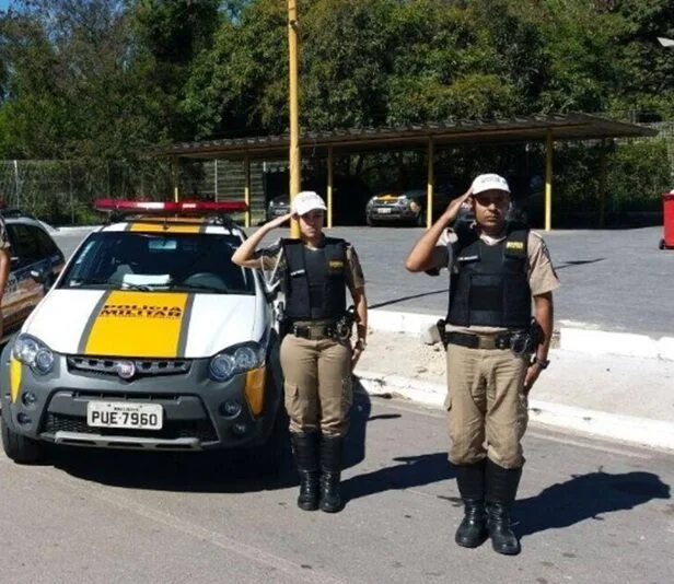 Homem é preso com barras de maconha, crack e skank em operação da Polícia Rodoviária próximo a Itabira