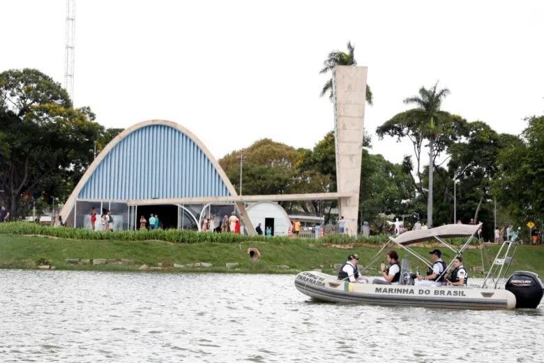 Lagoa da Pampulha volta a ter passeios de barco e ganha novo olhar turístico em BH