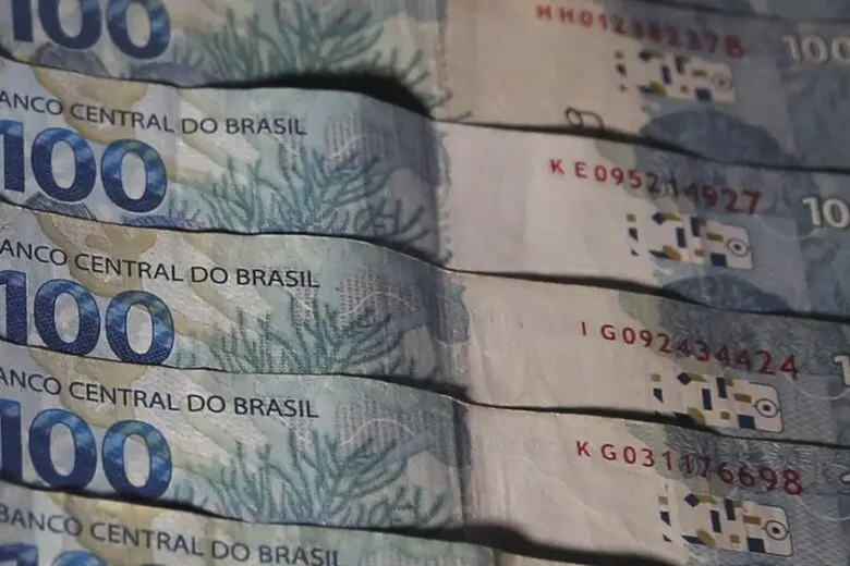 Dinheiro esquecido em bancos diminui, mas ainda soma R$ 6,24 bilhões para devolução