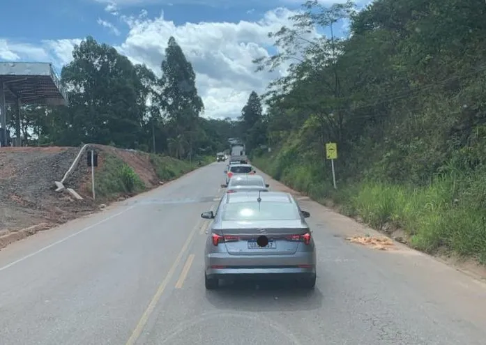 BR-381, em Ravena, e MGs 120, 129 e 434, em Itabira, apresentam congestionamento na tarde desta sexta-feira