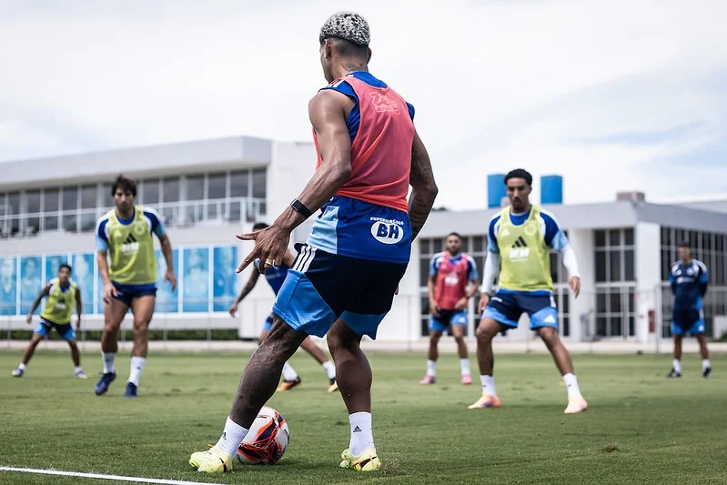 Continuidade, mudanças… rivais adotam diferentes estratégias para manter ou quebrar a hegemonia no Campeonato Mineiro