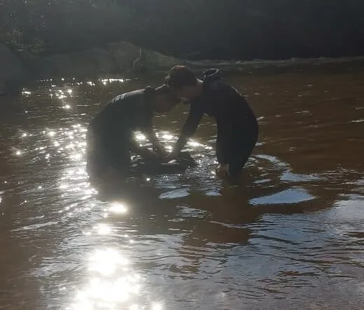 Bombeiros seguem buscas por jovem de 18 anos desaparecido após afogamento em São Gonçalo do Rio Abaixo