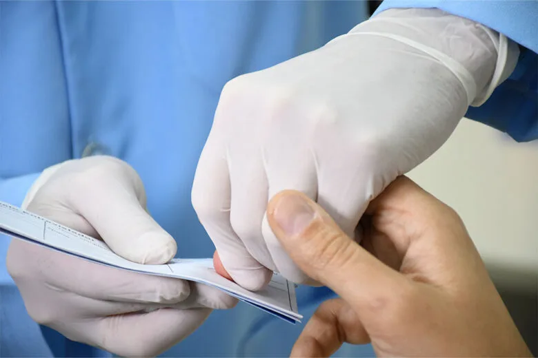 Sem nome do pai na certidão? Mutirão em BH oferece solução gratuita