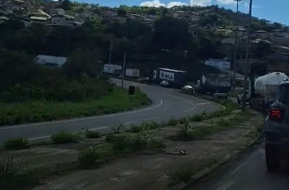 BR-381 tem trânsito complicado nesta segunda-feira; saiba mais