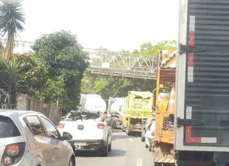 BR-381 registra congestionamentos na véspera do feriado da Semana Santa