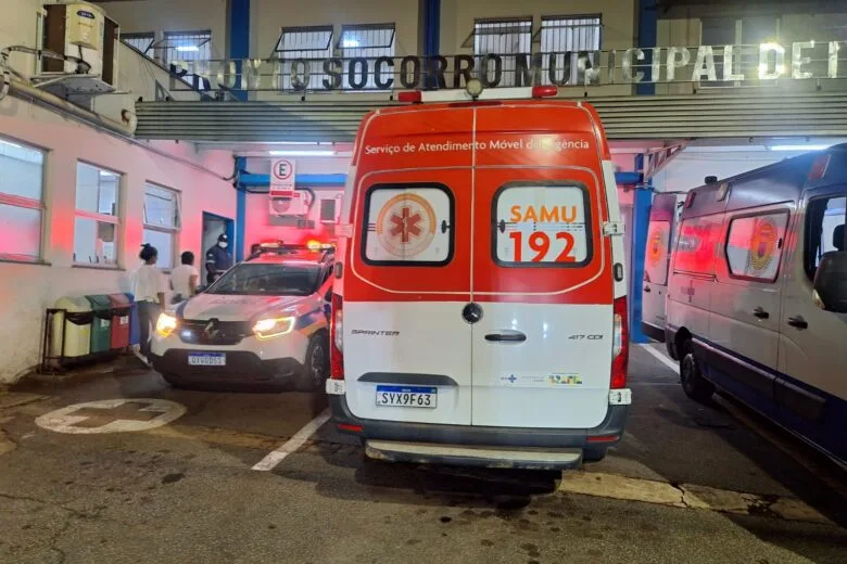 Homem é baleado na rua Platina, em Itabira; vítima foi socorrida consciente