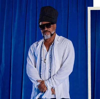 Confira a programação: Carlinhos Brown e Orquestra Ouro Preto fazem show gratuito na Praça da Liberdade