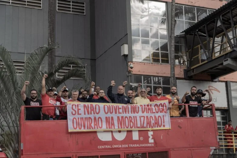 Após ameaça de greve, ArcelorMittal pede reabertura das negociações com trabalhadores em João Monlevade