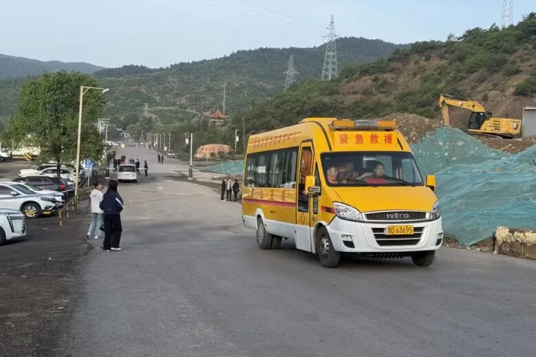 Explosão em mina de carvão na China deixa mais de 80 mortos