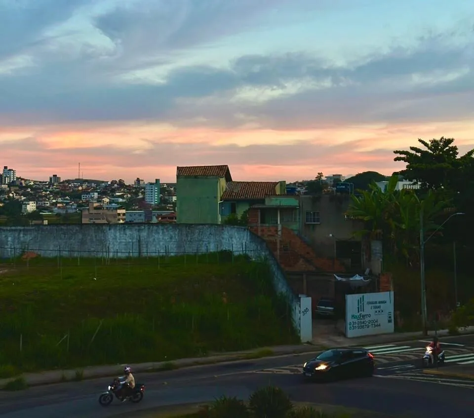Meteorologia prevê predomínio de poucas nuvens e clima estável em cidades mineiras