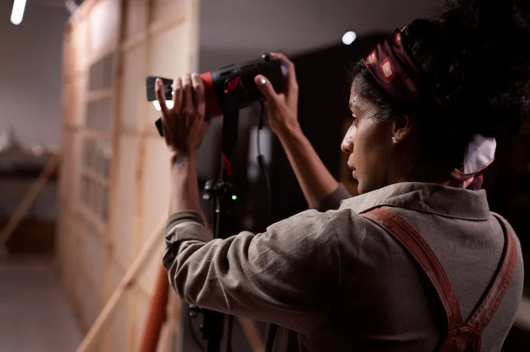 MinC lança edital de R$ 1 milhão para levar profissionais do audiovisual brasileiro ao exterior
