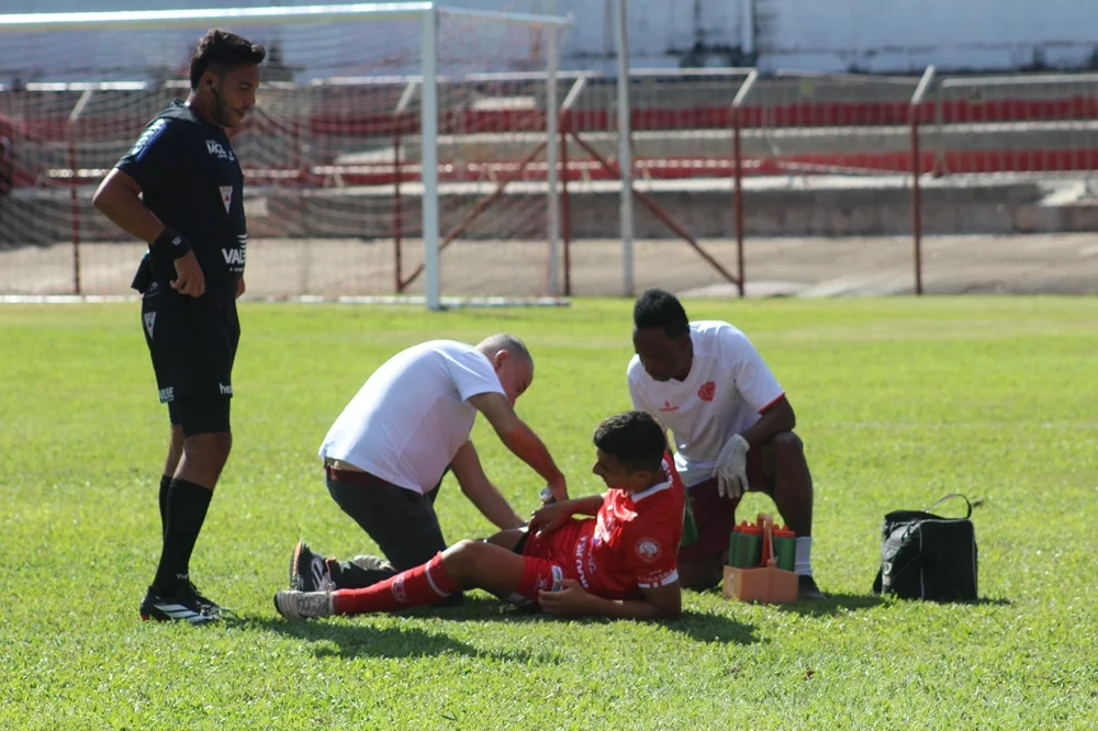 Valério tem gol anulado, fica no empate com o Coimbra e segue sem vencer no Estádio Israel Pinheiro, em Itabira