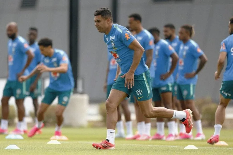 Prestes a estrear na Copa, Ancelotti não dá pistas sobre escalação da Seleção Brasileira