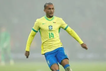 Copa do Mundo: Wesley é cortado da seleção brasileira por lesão em amistoso; Éderson é convocado no seu lugar