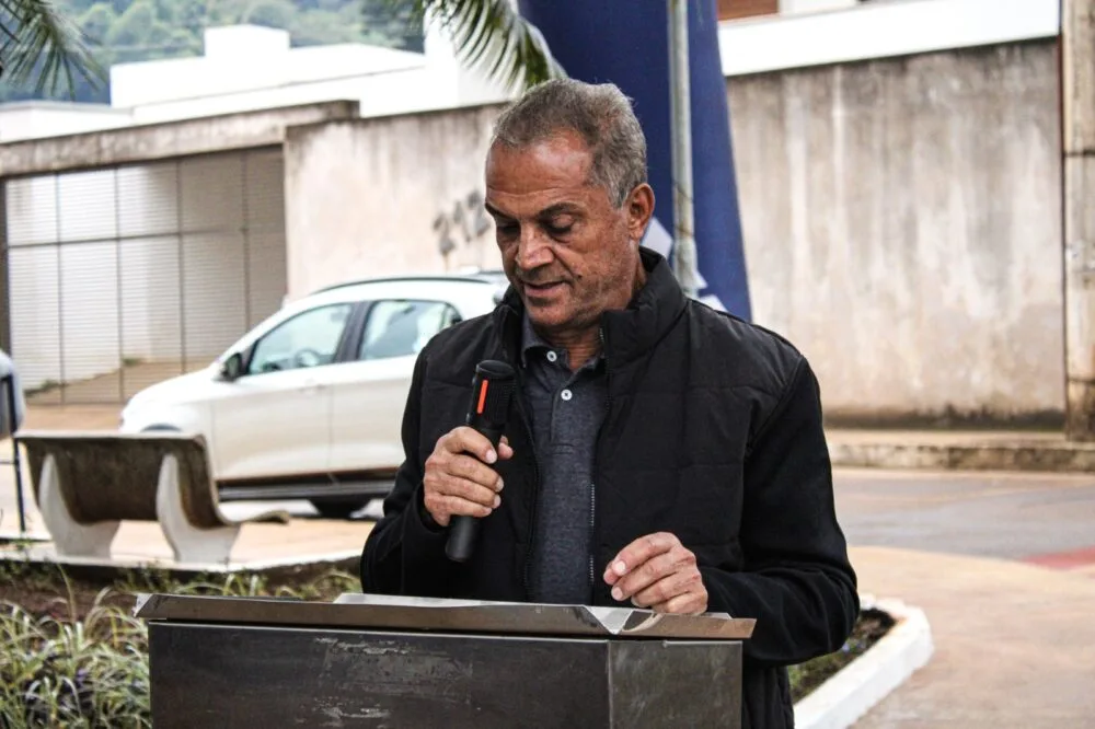 Barão de Cocais: praça Rondon Pacheco é reinaugurada com homenagens à ex-prefeita Cléria Maria Silva