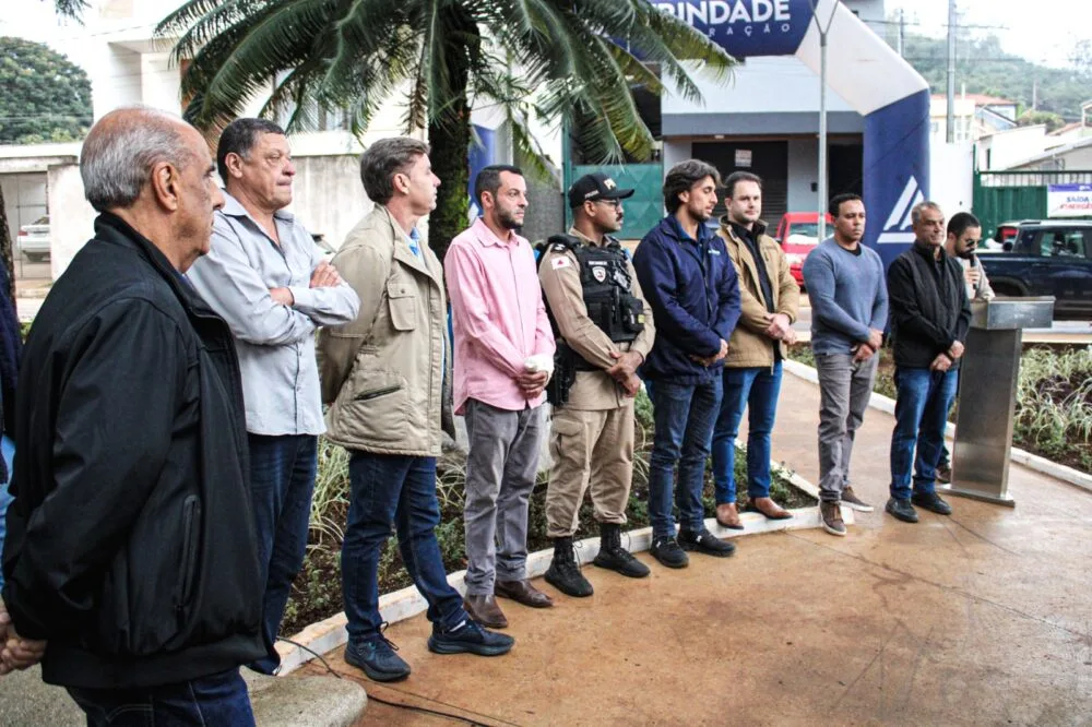 Barão de Cocais: praça Rondon Pacheco é reinaugurada com homenagens à ex-prefeita Cléria Maria Silva