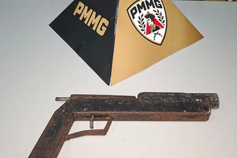 Operação da Polícia Militar apreende drogas e arma artesanal em Itabira