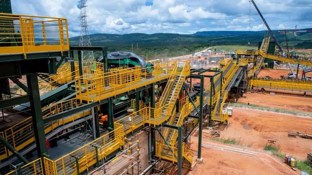 Produtora de lítio tem operações embargadas no Vale do Jequitinhonha