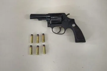 Motorista de aplicativo é preso por porte ilegal de arma de fogo em João Monlevade