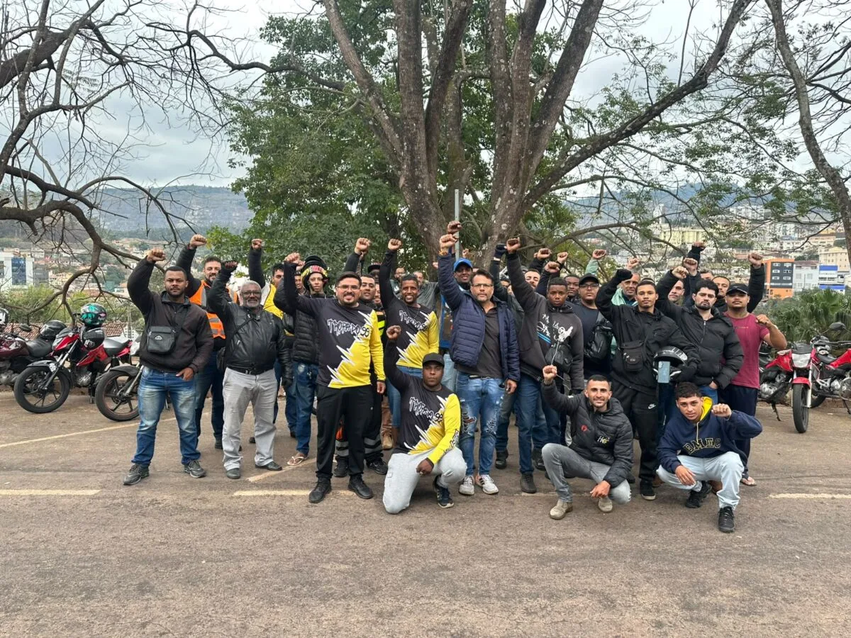 ”Breque dos app”: entregadores e motoristas de Itabira realizam manifestação durante paralisação nacional dos aplicativos