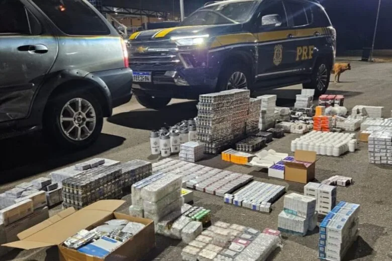PRF apreende quase 3,2 mil medicamentos irregulares durante fiscalização na BR-381, em João Monlevade PRF apreende quase 3,2 mil medicamentos irregulares durante fiscalização na BR-381, em João Monlevade